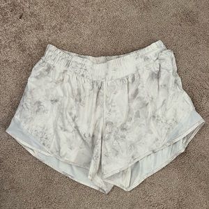 Lululemon shorts!